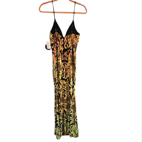 NWT - Windsor - Black Iridescent Sequin Maxi Scroll Dress - Size Medium - Picture 8 of 12